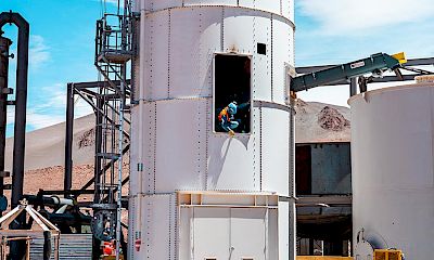 SART plant: Lime silo installation work